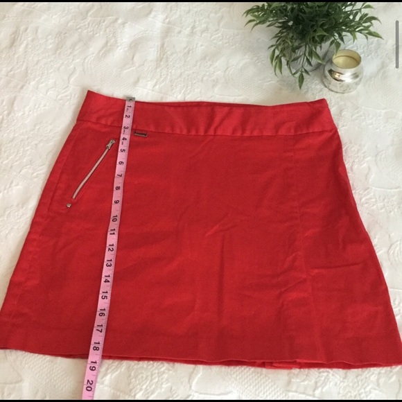 Red golf skort - Picture 4 of 6